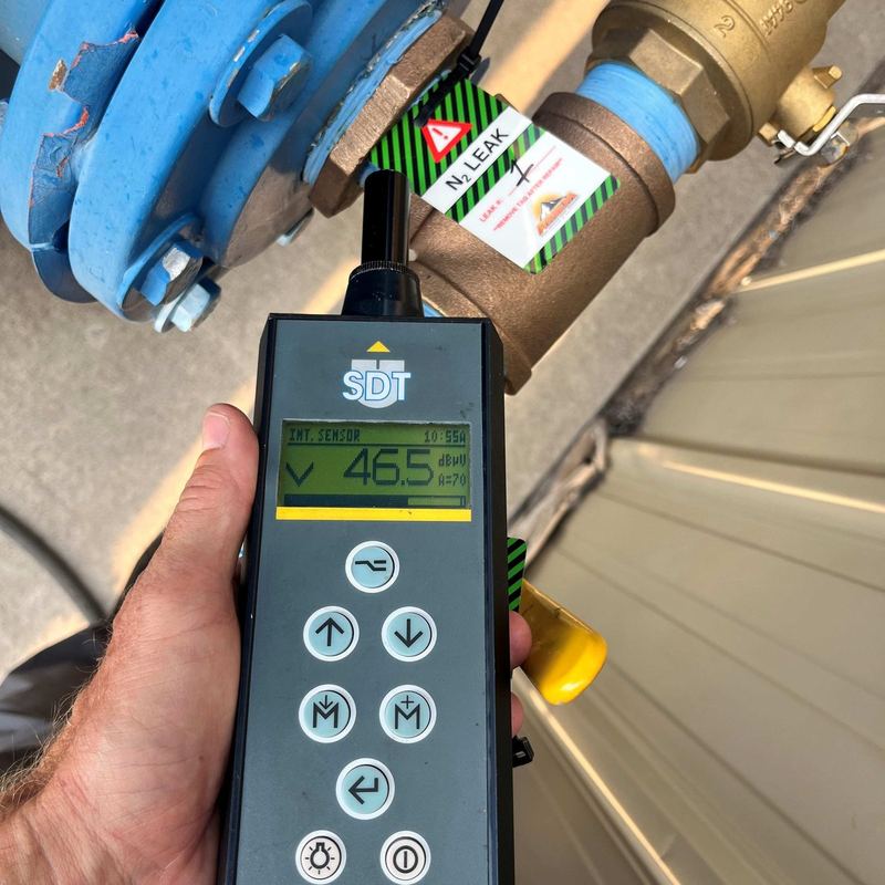 Ultrasonic leak detection on industrial nitrogen line with leak tag
